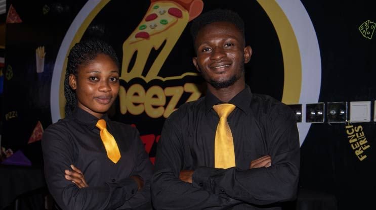Join the CheezzyPizza Team